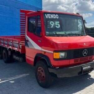 Mercedes Benz 709 ano 1995/95 Vermelho