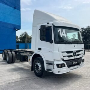 Caminhão Mercedes Benz Atego 2426 6x2 Ano 2014