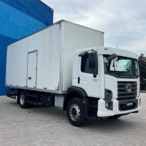 Caminhão Volkswagen 17.210 Branco 4x2 Baú Furgão 7 mts