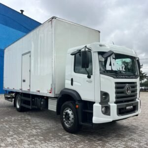 Caminhão Volkswagen 17.210 Branco 4x2 Baú Furgão 7 mts